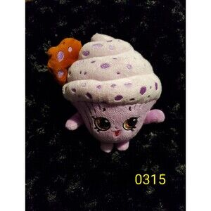 Shopkins "Creamy Cookie Cupcake" small plush toy - 0315
